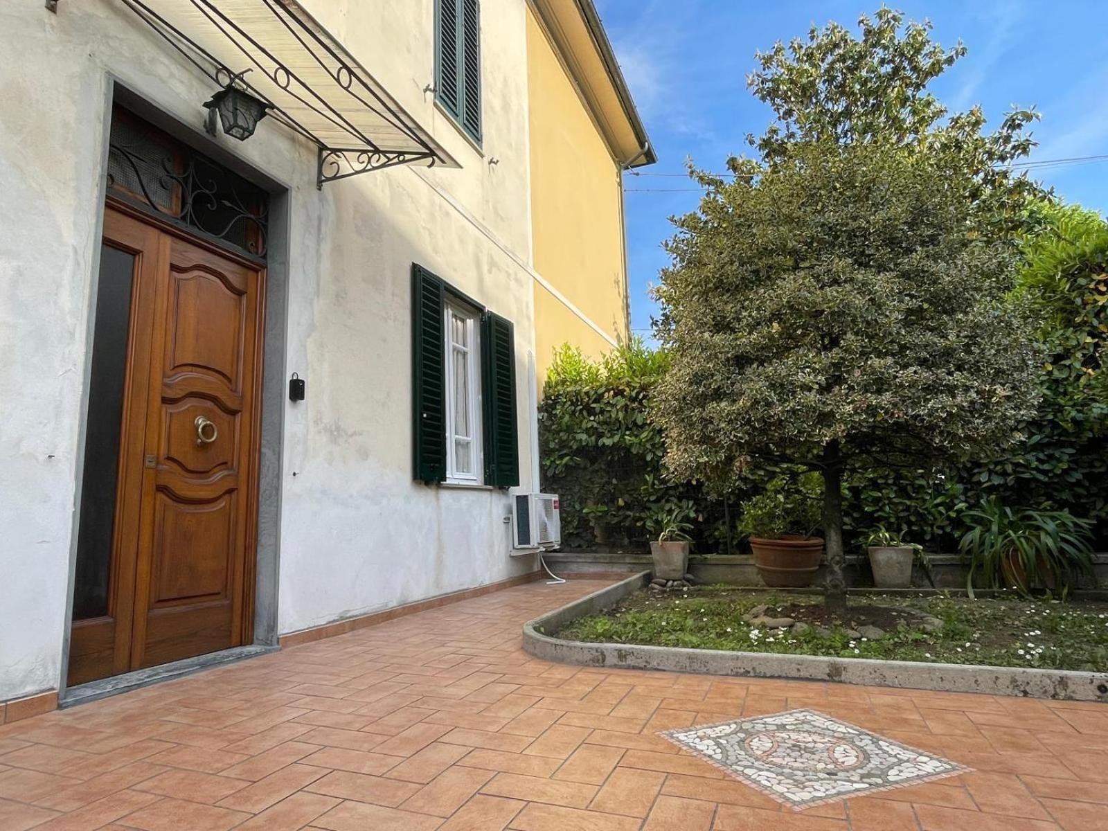 Violet - La Casa Del Pucci Apartment Lucca Exterior foto